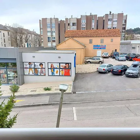 Oliva Apartamento Knin